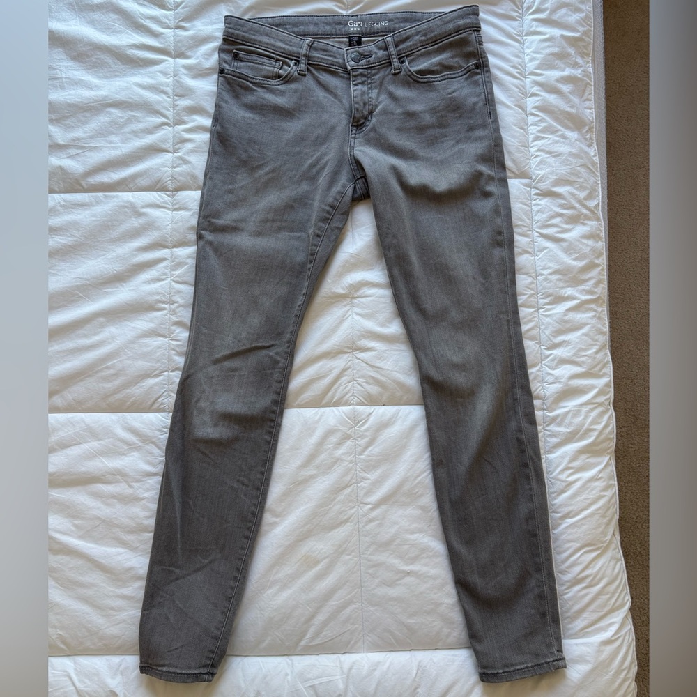 GAP “legging” jeans size 4